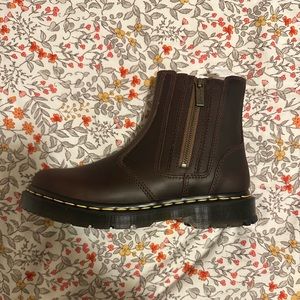 2976 WOMEN'S DM'S WINTERGRIP ZIP CHELSEA BOOTS in color BROWN SNOWPLOW24017201